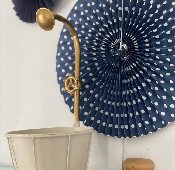 חדר סטנדרט לשלושה עם חדר אמבטיה משוף, Tleniowo