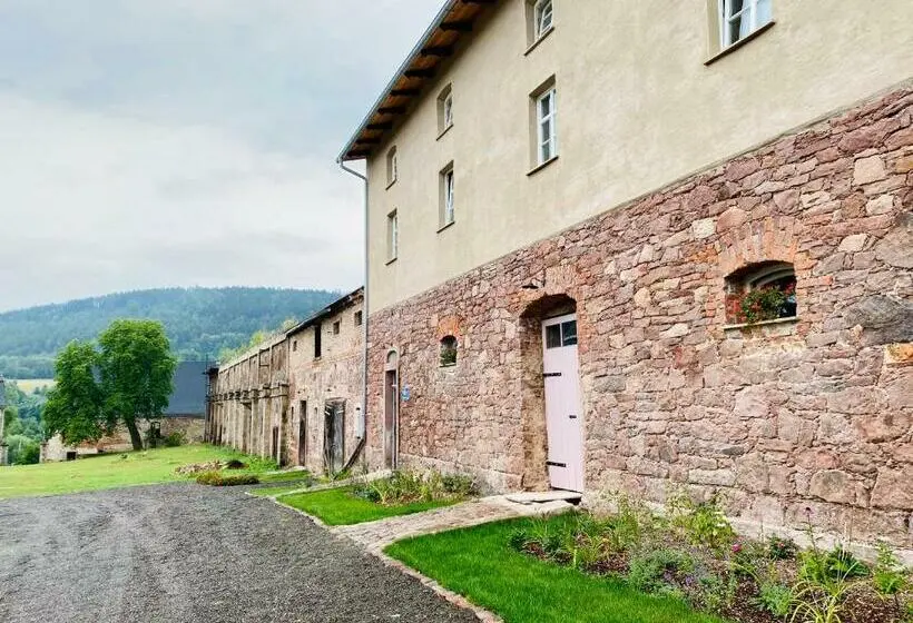 デラックスルーム, Zamek Sarny   Schloss Scharfeneck