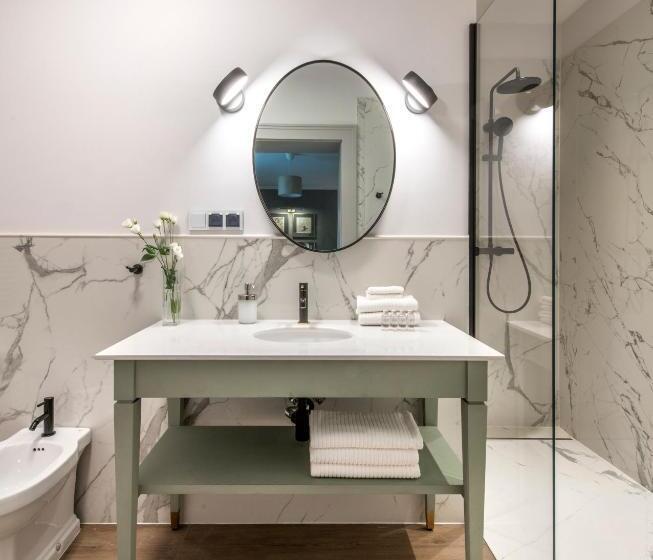 豪华房间, Zamek Sarny Schloss Scharfeneck