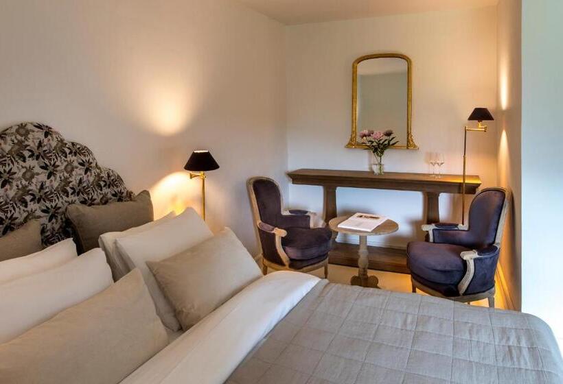 四人豪华间, Zamek Sarny Schloss Scharfeneck