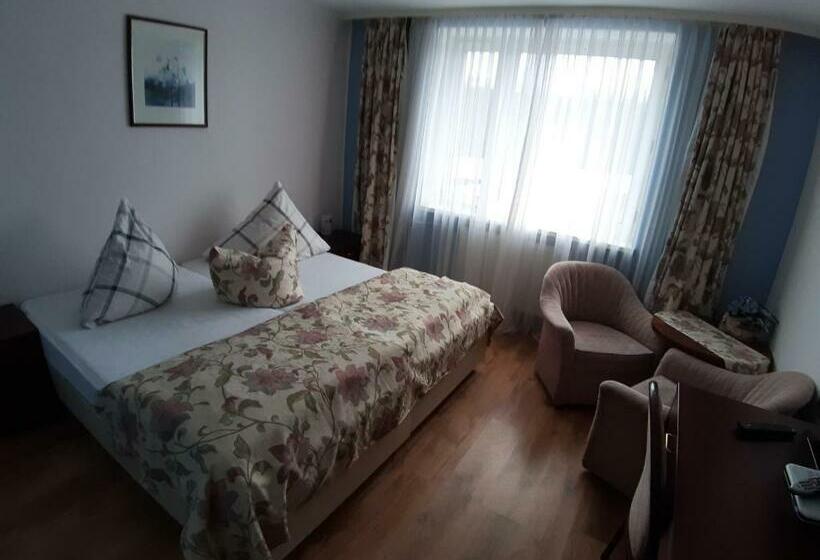 חדר סטנדרט, Drawa