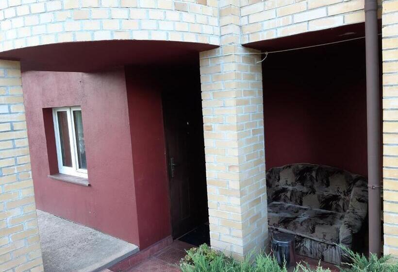 דירת חדר בקומת קרקע, Drawa