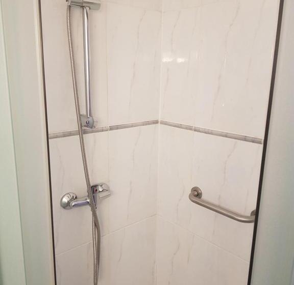 スタンダードトリプルルーム, Motel Duet