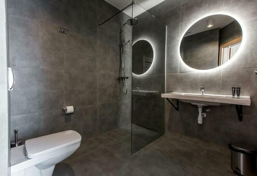 غرفة ديلوكس, Zodiak