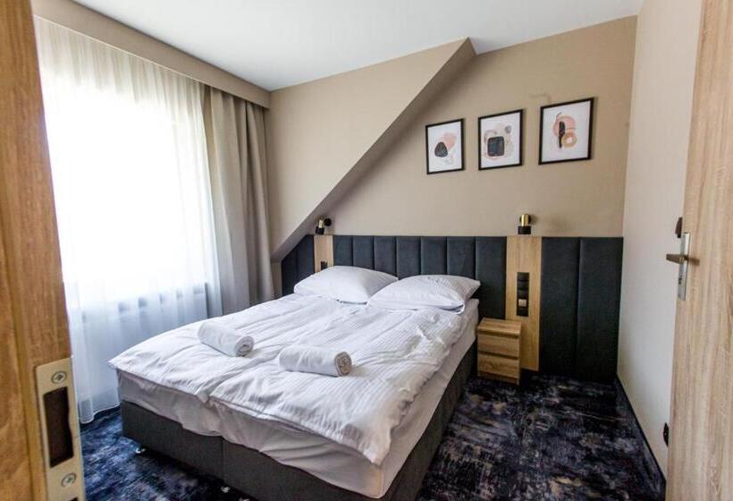 غرفة ديلوكس, Zodiak