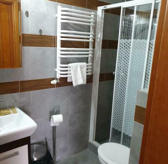 バルコニー付きスタンダードトリプルルーム, Apartamenty Donald