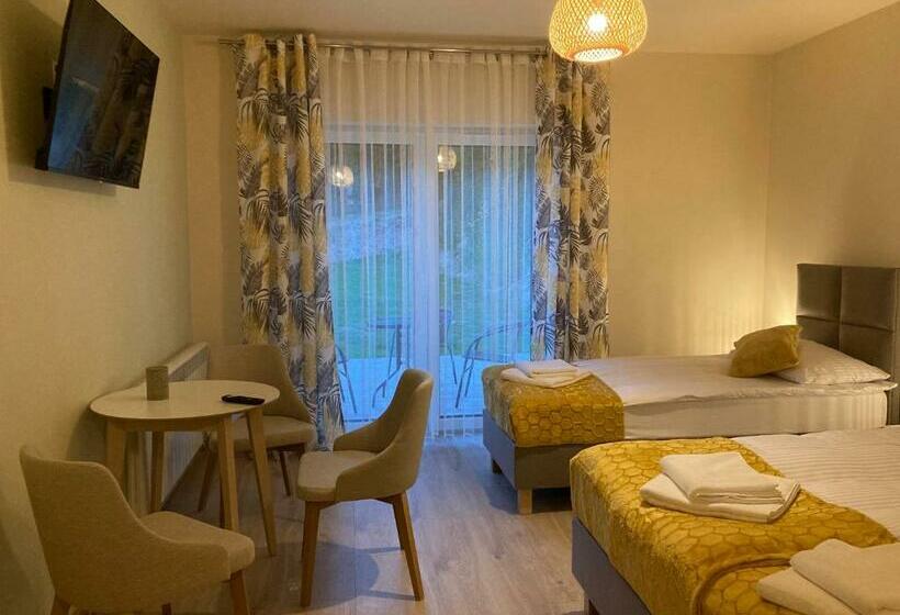 חדר סטנדרט לשלושה, Winnica Nad Jarem