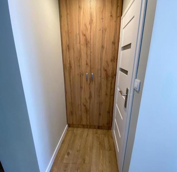 Семейный Номер, Pensjonat Pod świerkami