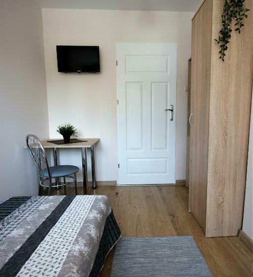 חדר סטנדרט יחיד עם מרפסת, Pensjonat Stary Busko Zdrój