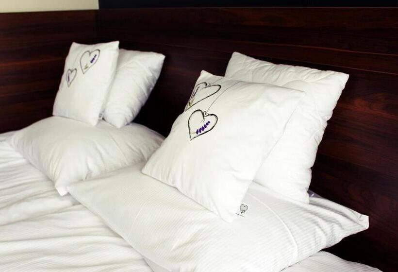 高级大房间, Koszarka Venue & Spa