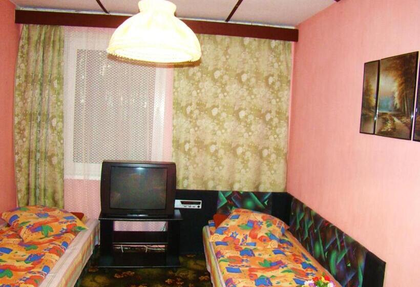 غرفة أساسية, Ośrodek Wypoczynkowy Oaza