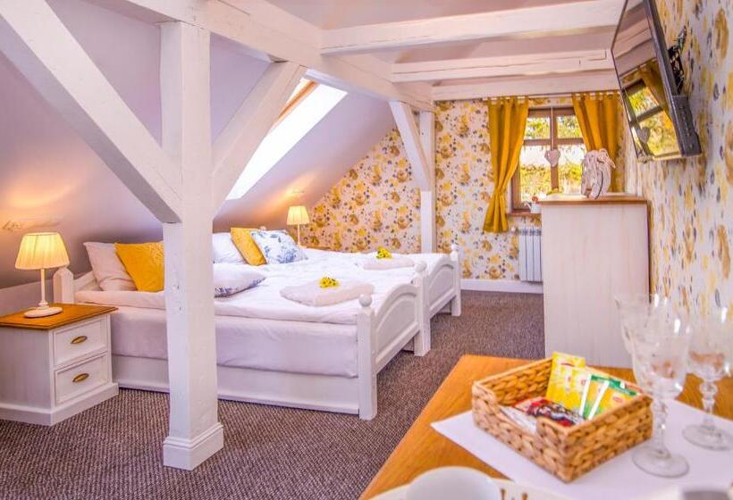 חדר סטנדרט לארבעה, Chata Pogaduchy