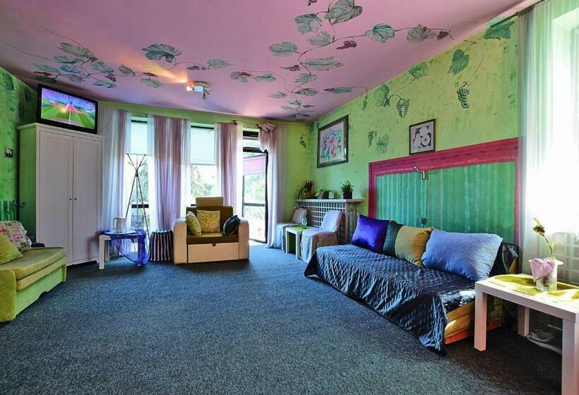 ファミリールーム, Dom Tu I Teraz