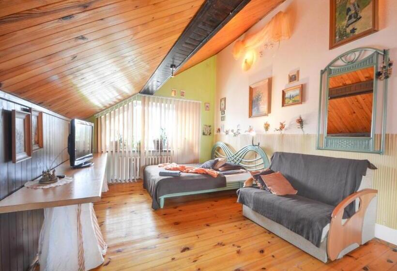 ファミリールーム, Dom Tu I Teraz