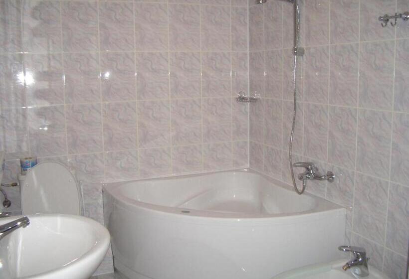 Номер Deluxe, Restauracja Hotel Nova