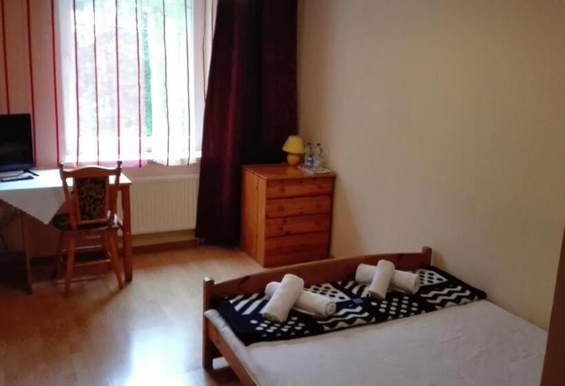 Номер Стандарт, Restauracja Hotel Nova