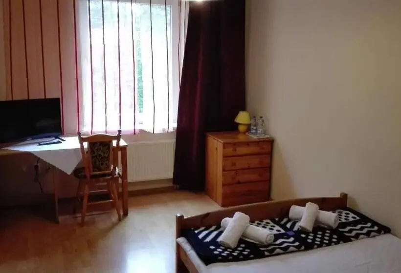 Standard-huone, Restauracja   Hotel Nova