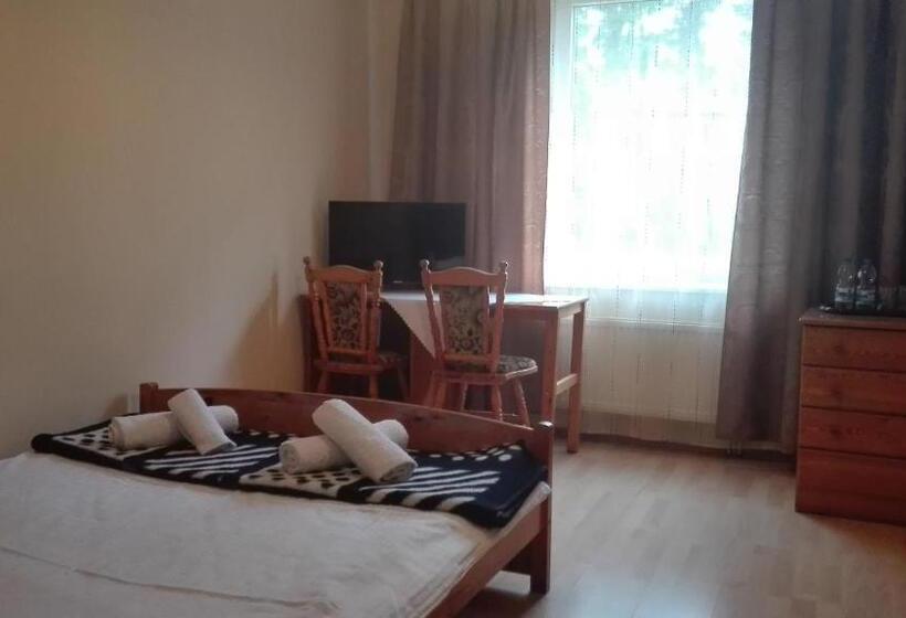 Номер Стандарт, Restauracja Hotel Nova