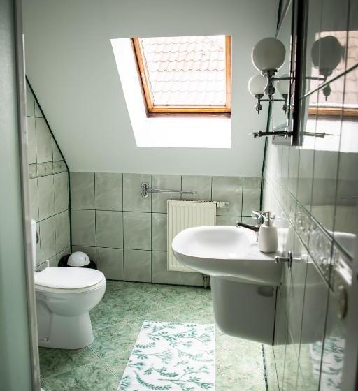 חדר קלאסי לארבעה, Zajazd Bombonierka