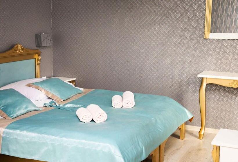 בקתת חדר, Zajazd Bombonierka