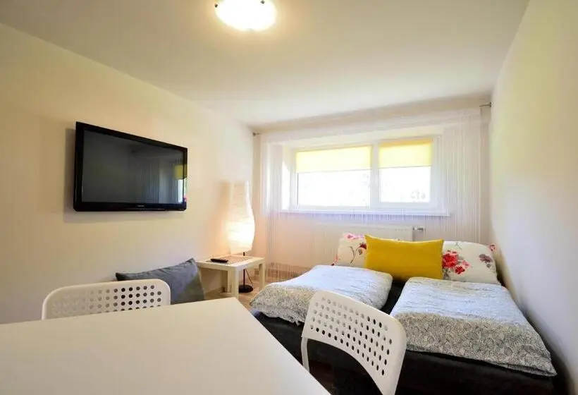 1階の1ベッドルームアパートメント, Apartament Na Górskiej