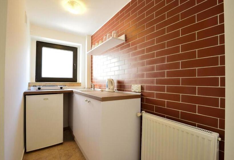 آپارتمان 1 خوابه همکف, Apartament Na Górskiej