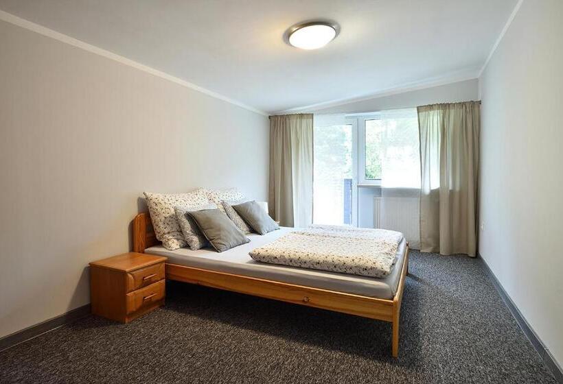 آپارتمان 1 خوابه با بالکن, Apartament Na Górskiej