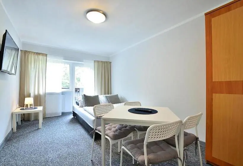バルコニー付き1ベッドルームアパートメント, Apartament Na Górskiej