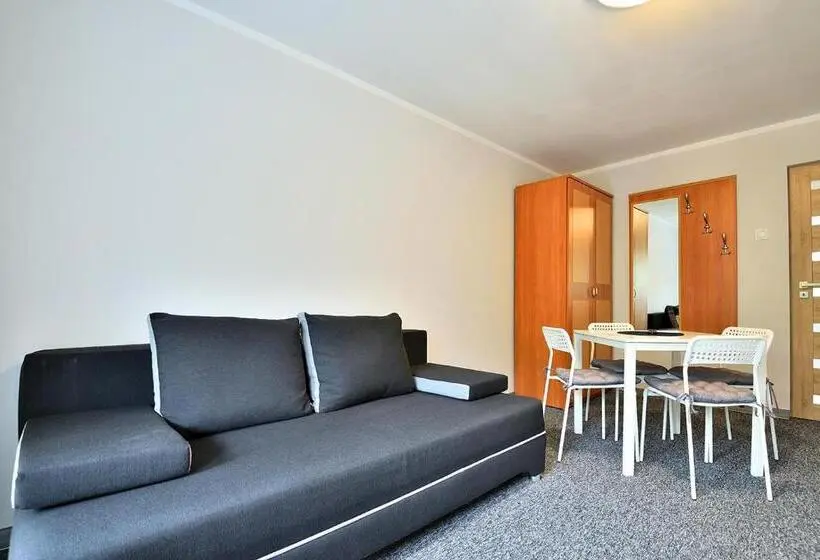 バルコニー付き1ベッドルームアパートメント, Apartament Na Górskiej