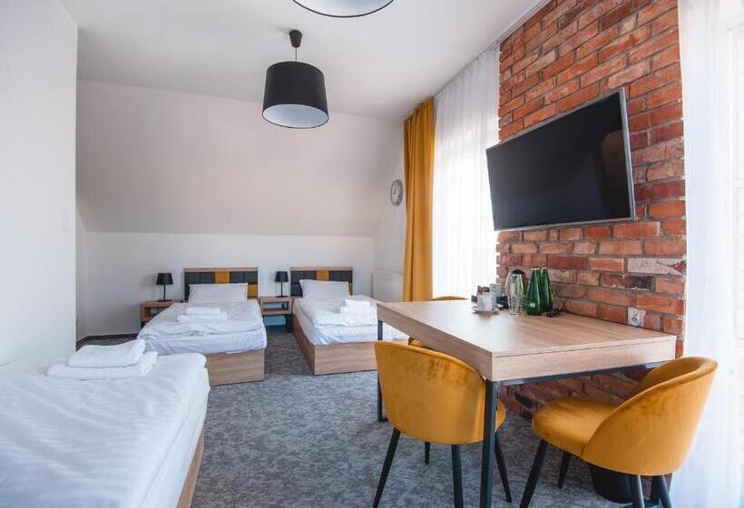 اتاق راحتی سه تخته, Apartamenty Gostyń