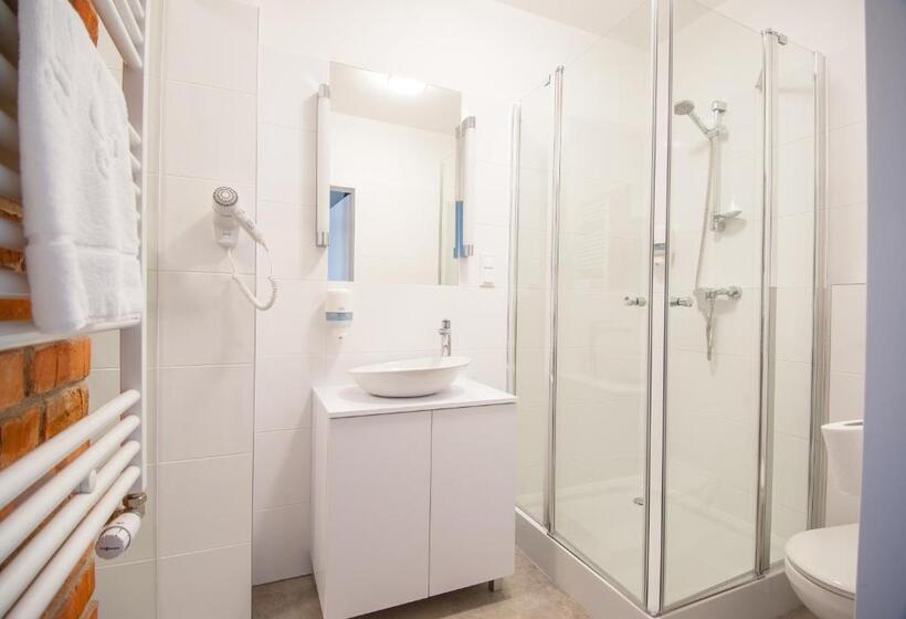 חדר דלוקס לשלושה, Apartamenty Gostyń