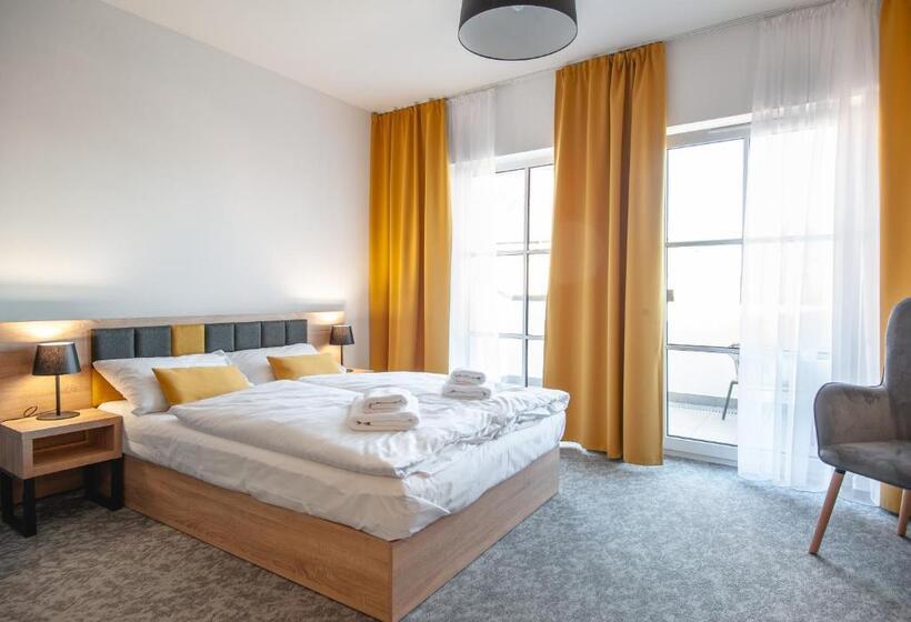 חדר דלוקס לשלושה, Apartamenty Gostyń