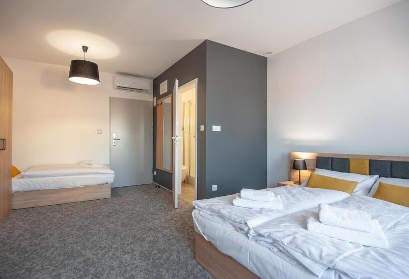 חדר דלוקס לשלושה, Apartamenty Gostyń