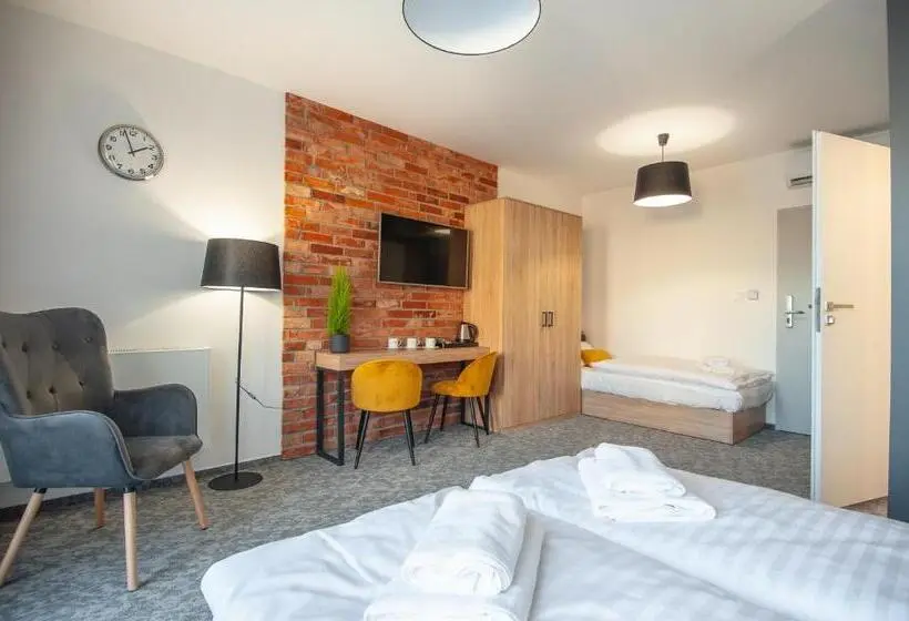 デラックストリプルルーム, Apartamenty Gostyń