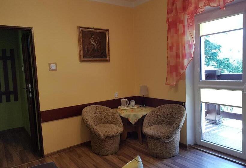 バルコニー付きスタンダードルーム, Dom Wczasowy Przy Skałkach