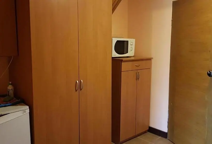 Perhehuone, Dom Wczasowy Przy Skałkach