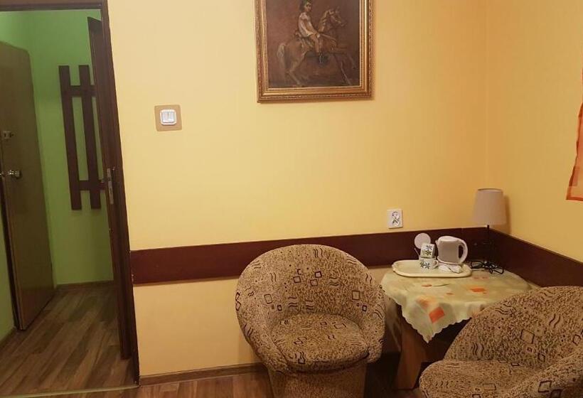 スタンダードトリプルルーム, Dom Wczasowy Przy Skałkach