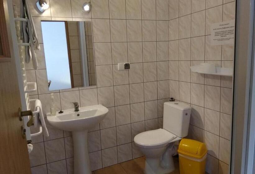 חדר סטנדרט עם מרפסת, Gosciniec Wydminy