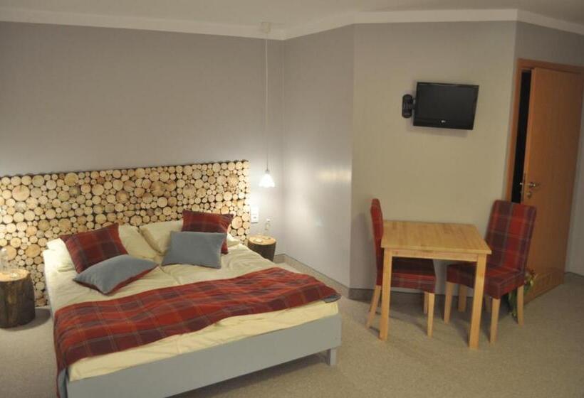 חדר דלוקס לארבעה, Pensjonat Markus