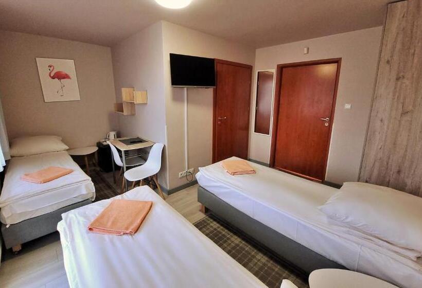 חדר סטנדרט לשלושה, Pensjonat Markus