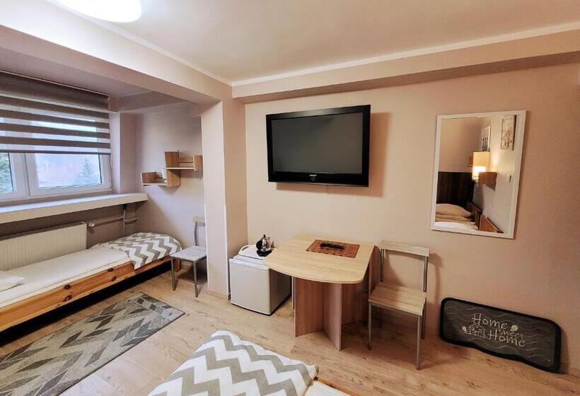 חדר סטנדרט לארבעה, Pensjonat Markus