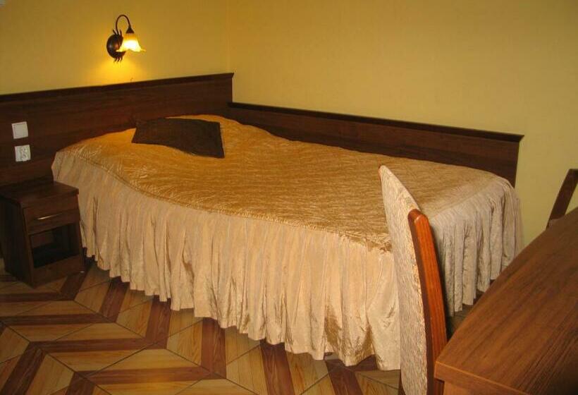 اتاق اکونومی, Pokoje Gościnne Akacja