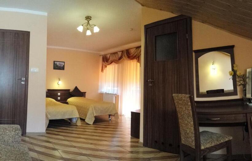 اتاق خانوادگی, Pokoje Gościnne Akacja