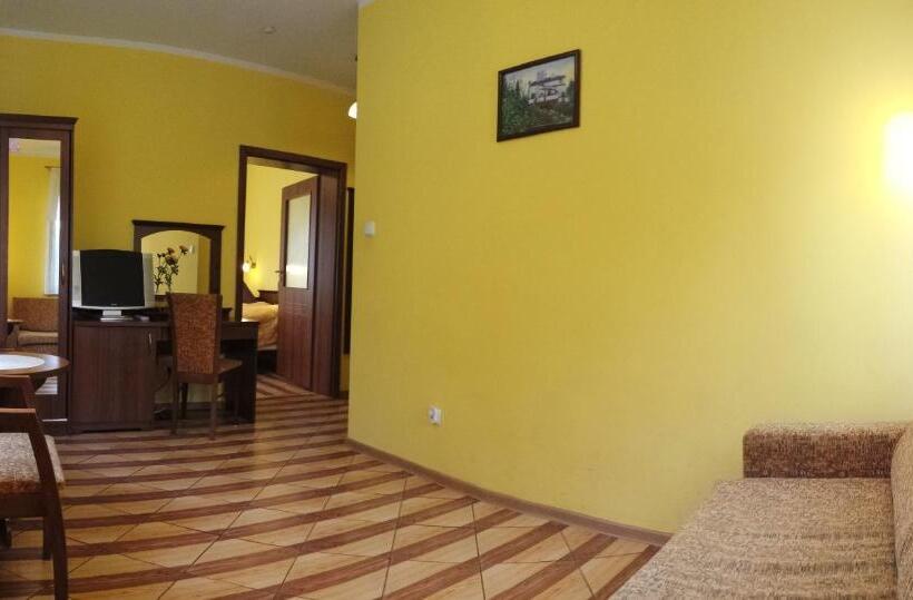 استودیو خانوادگی, Pokoje Gościnne Akacja