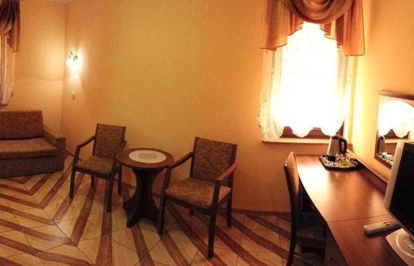 استودیو خانوادگی, Pokoje Gościnne Akacja