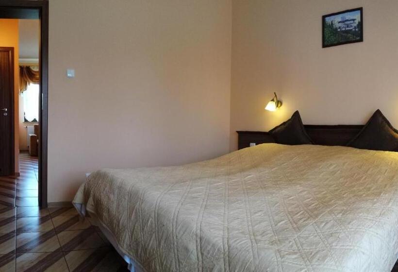 استودیو خانوادگی, Pokoje Gościnne Akacja