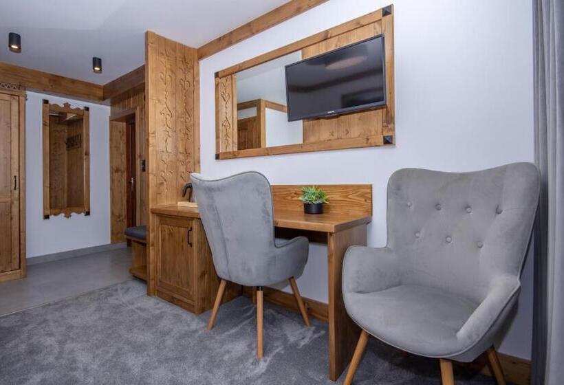 غرفة ديلوكس ثلاثية, Pokoje Gościnne Zosia