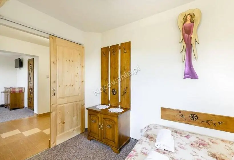 Deluxe-huoneisto 1 Makuuhuone, Pokoje Gościnne Zosia