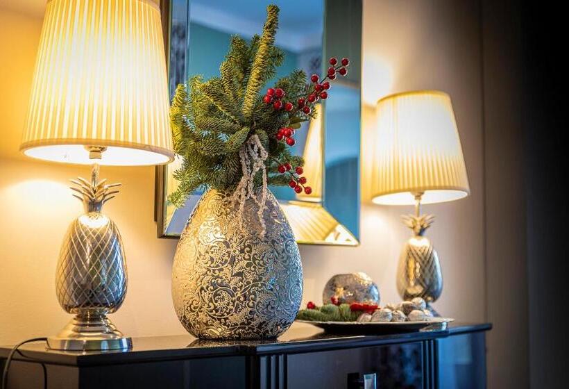 テラス付スイート, Rezydencja Na Wzgórzu