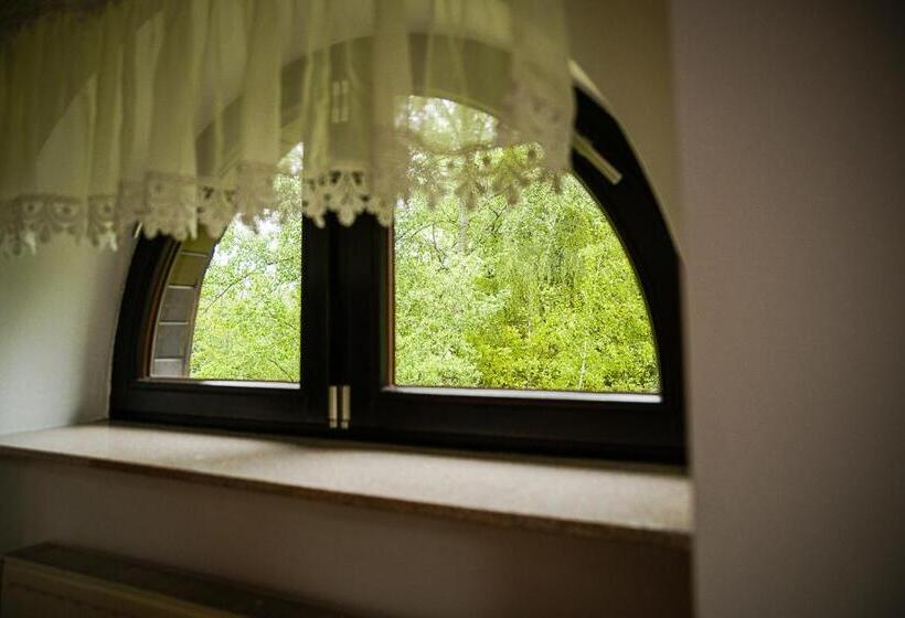 اتاق استاندارد چهار تخته, Willa Alba